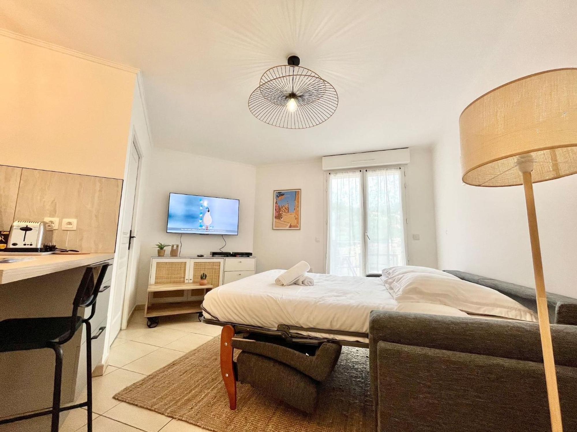 'La Villa Melanie' Neuf, Equipe, Terrasse, Centre 멍똥 외부 사진